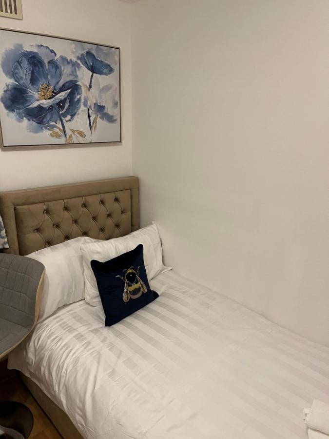 Tj Homes - Double Room With Single Bed - 3 Min To Tube Station - London Ruislip Ngoại thất bức ảnh